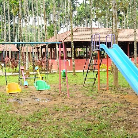 La Flora Prakruth Resort Coorg Мадикери Екстериор снимка