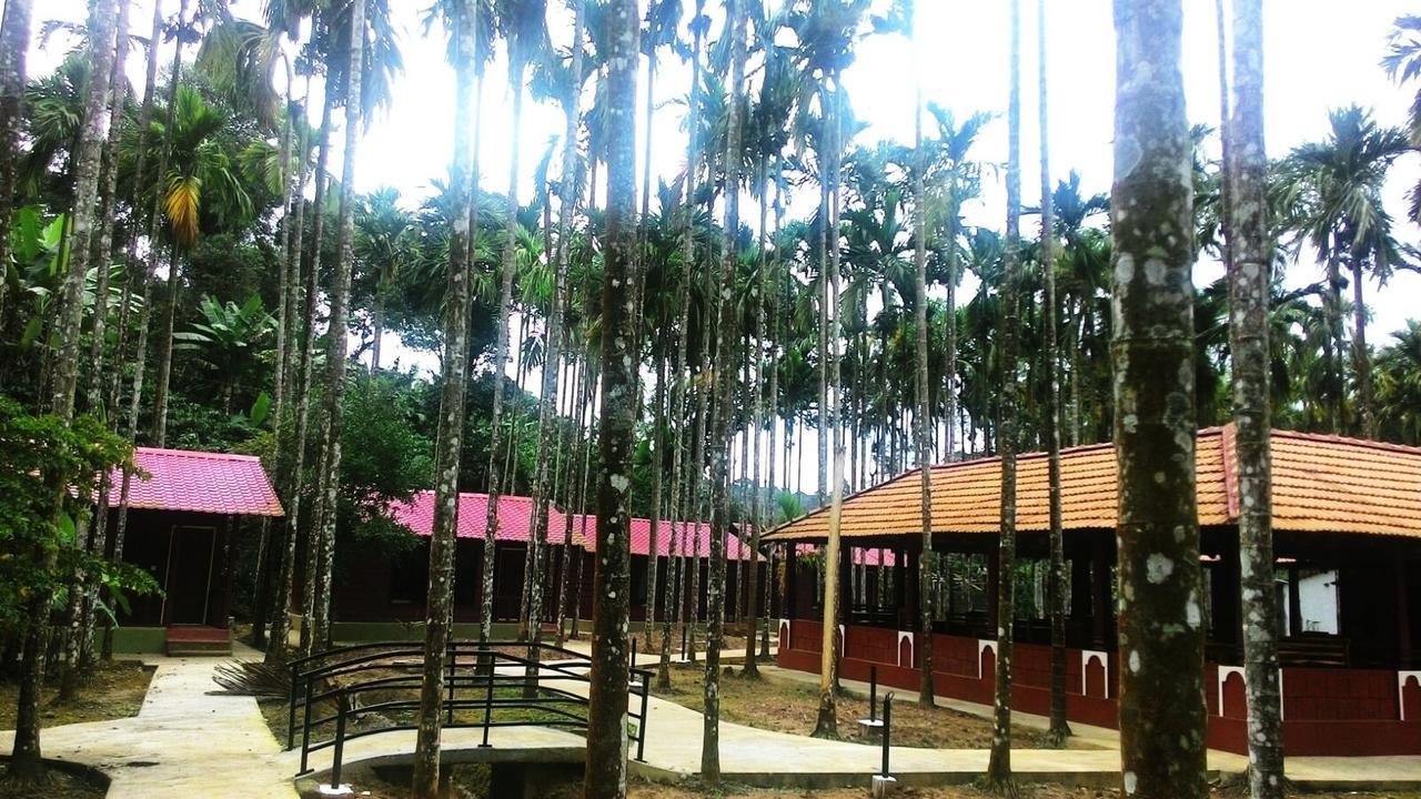 La Flora Prakruth Resort Coorg Мадикери Екстериор снимка