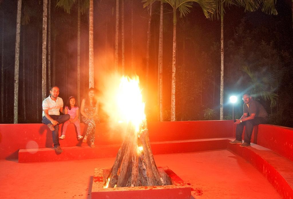 La Flora Prakruth Resort Coorg Мадикери Екстериор снимка