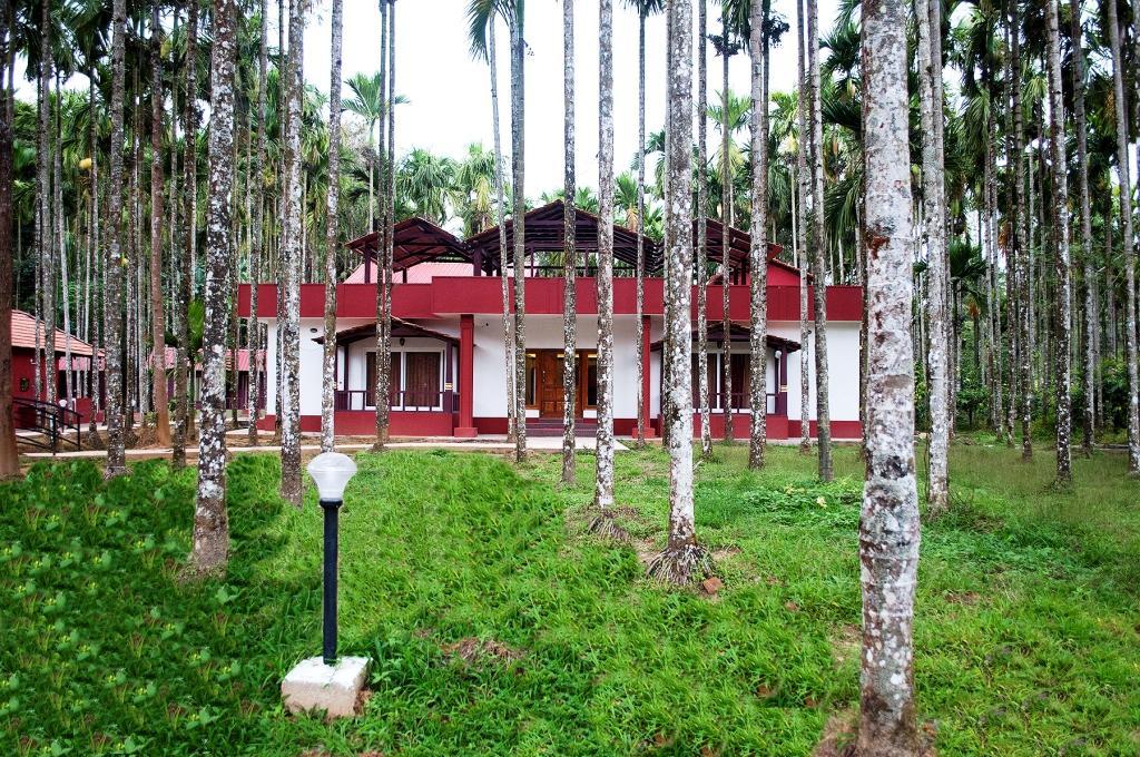 La Flora Prakruth Resort Coorg Мадикери Екстериор снимка