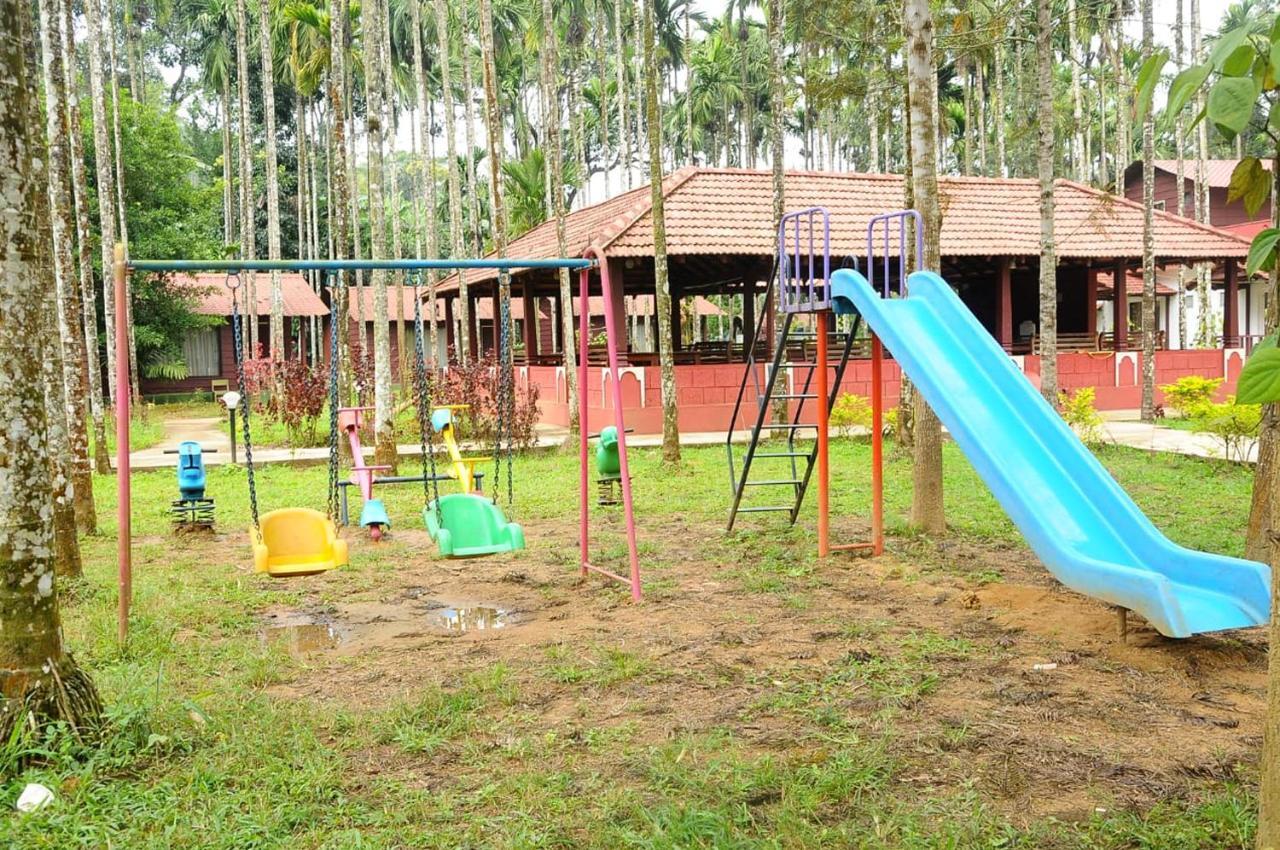 La Flora Prakruth Resort Coorg Мадикери Екстериор снимка