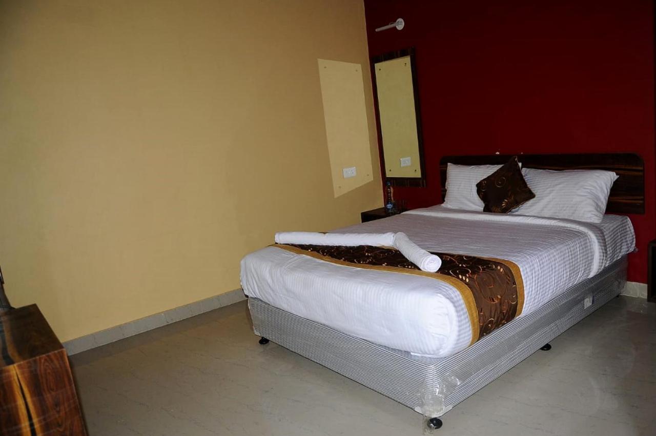 La Flora Prakruth Resort Coorg Мадикери Екстериор снимка